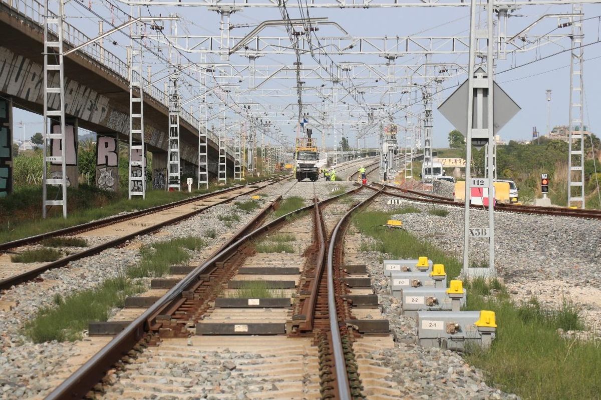 El Ministerio de Transportes ejecuta el acceso ferroviario a la T1 del aeropuerto de Barcelona-El Prat