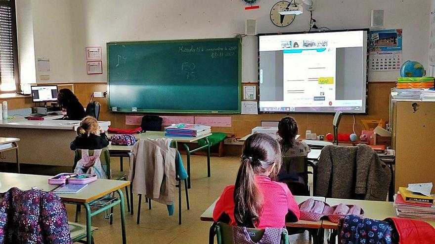 Niños del CEIP Fermoselle, en un encuentro digital.