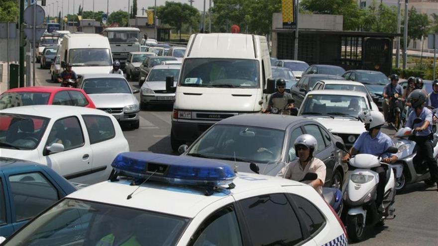 El Ayuntamiento estudia rebajar la velocidad en las grandes vías de Córdoba