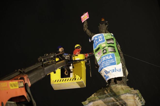 El disfraz de Pelayo en el Carnaval de Gijón, en imágenes