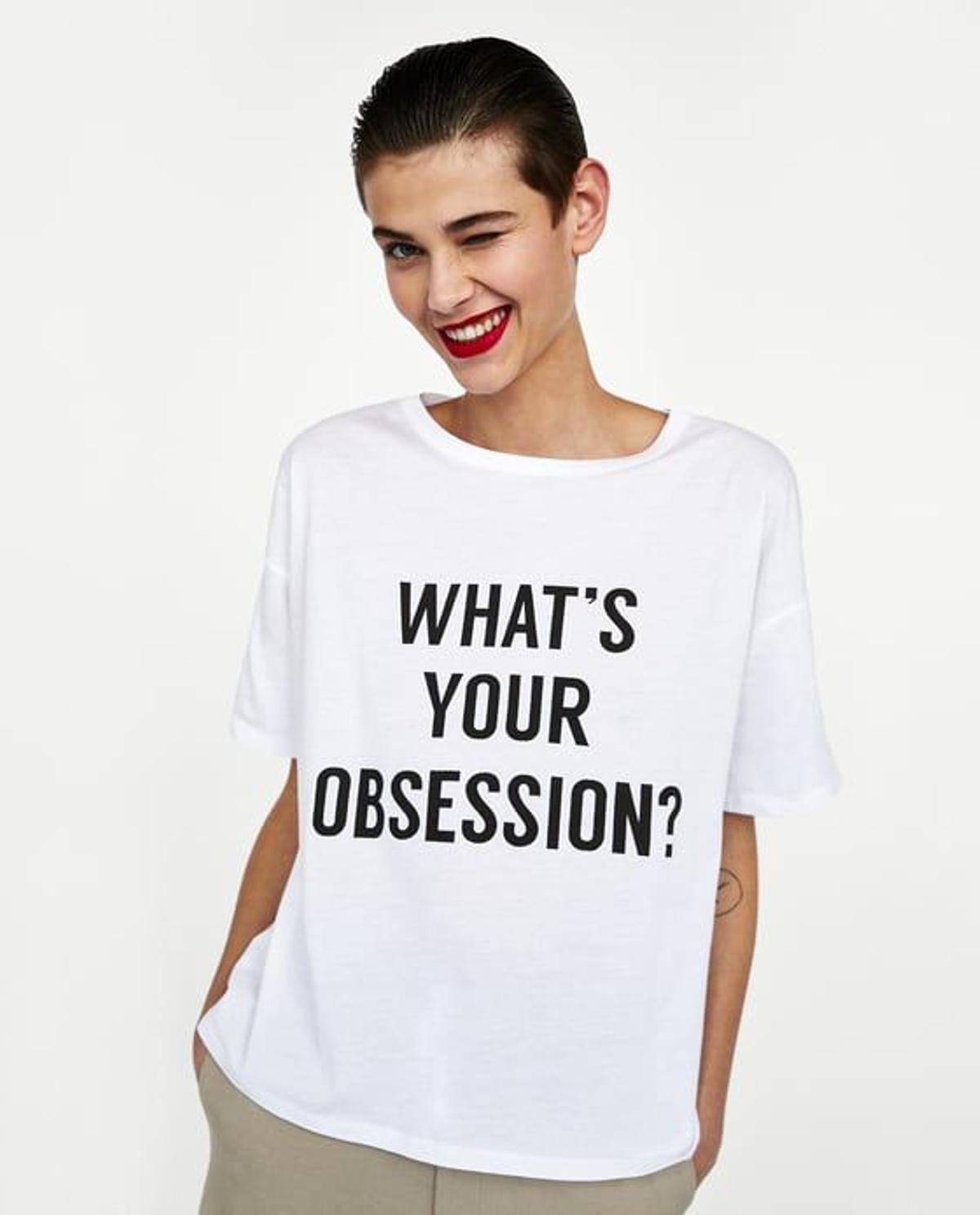 Camiseta 'WHAT'S YOUR OBSESSION?' de Zara