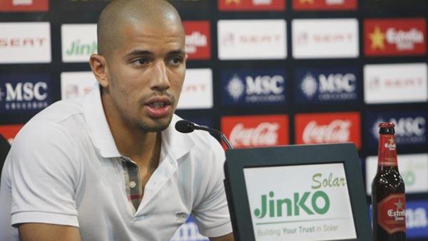 Feghouli, hoy, en la rueda de prensa en la Ciudad Deportiva de Paterna.