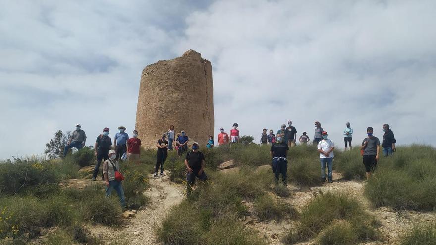 Sexta marcha senderista para salvar la Torre de Reixes de El Campello