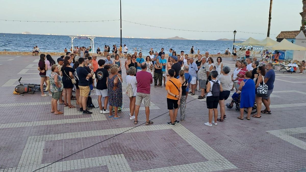 Una de las visitas por el paseo marítimo del municipio alcazareño.