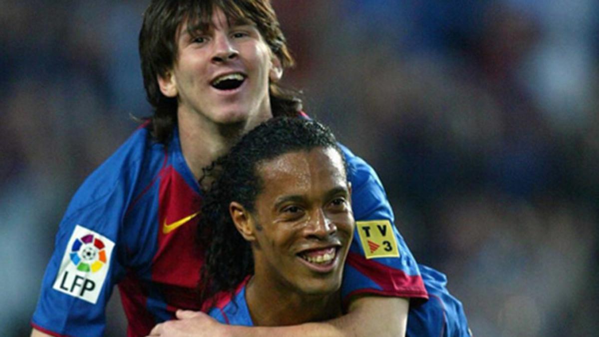 Messi y Ronaldinho celebraron el gol