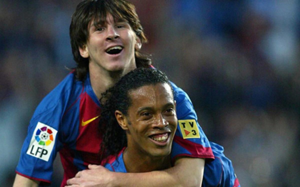 Messi y Ronaldinho celebraron el gol