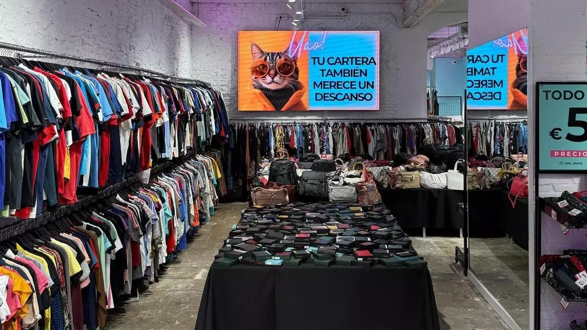 El outlet de vintage con chollazos de primeras marcas que triunfa en Barcelona
