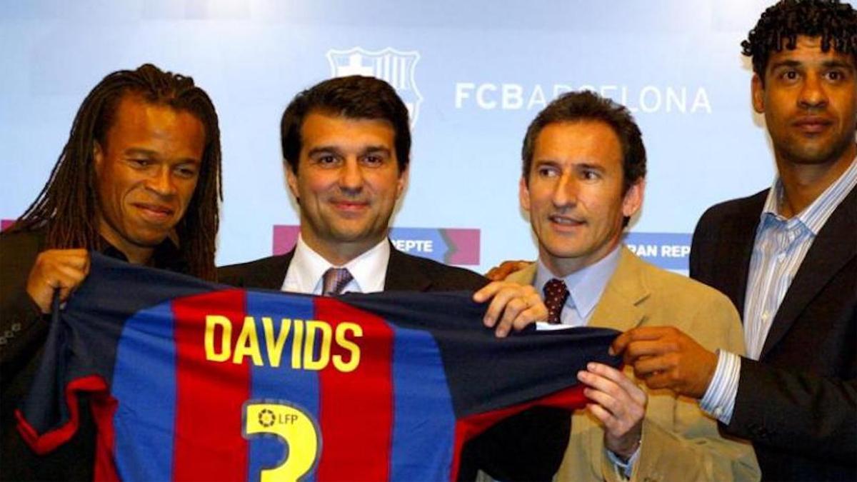 Davids, el día de su presentación con el Barça