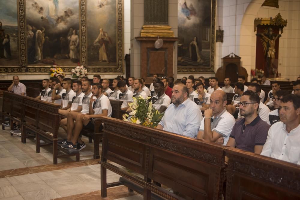 FC Cartagena: Ofrenda floral a la Virgen de la Car