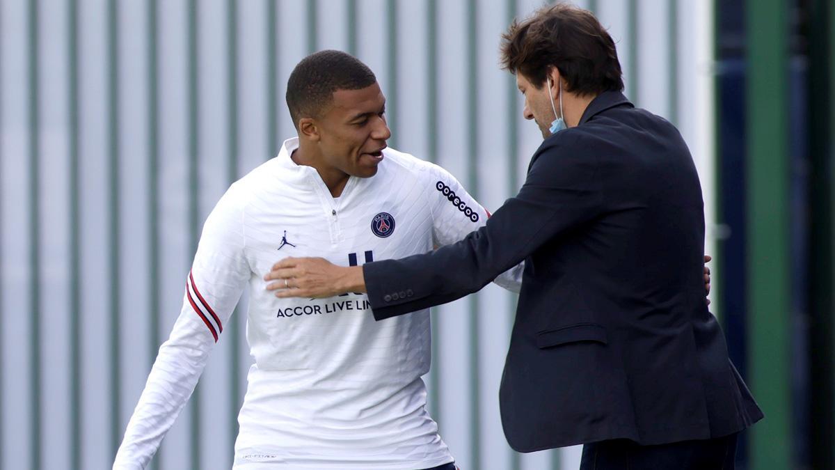 Mbappé y Leonardo en el entrenamiento previo al Reims-PSG de la Ligue 1