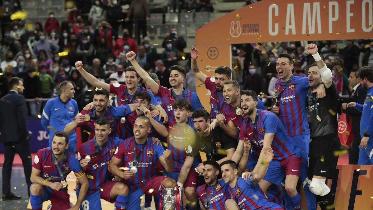 El Barça celebra un nuevo título de Supercopa