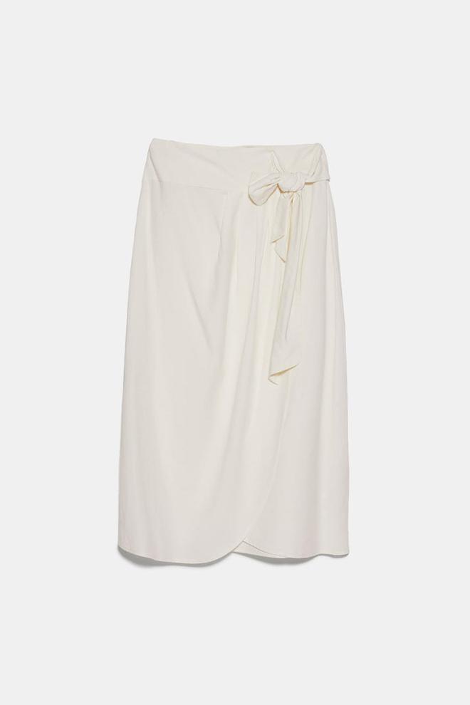 Falda pareo de Zara (precio: 25,95 euros)