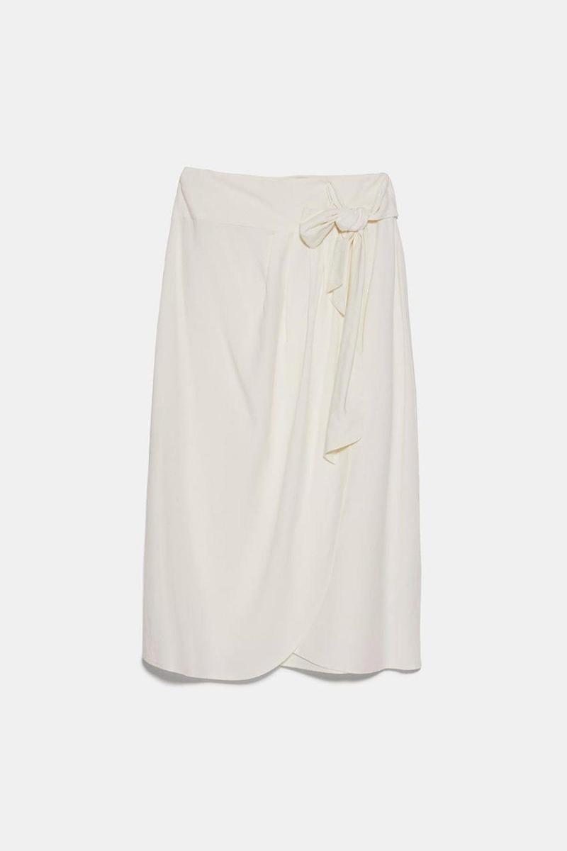 Falda pareo de Zara (precio: 25,95 euros)