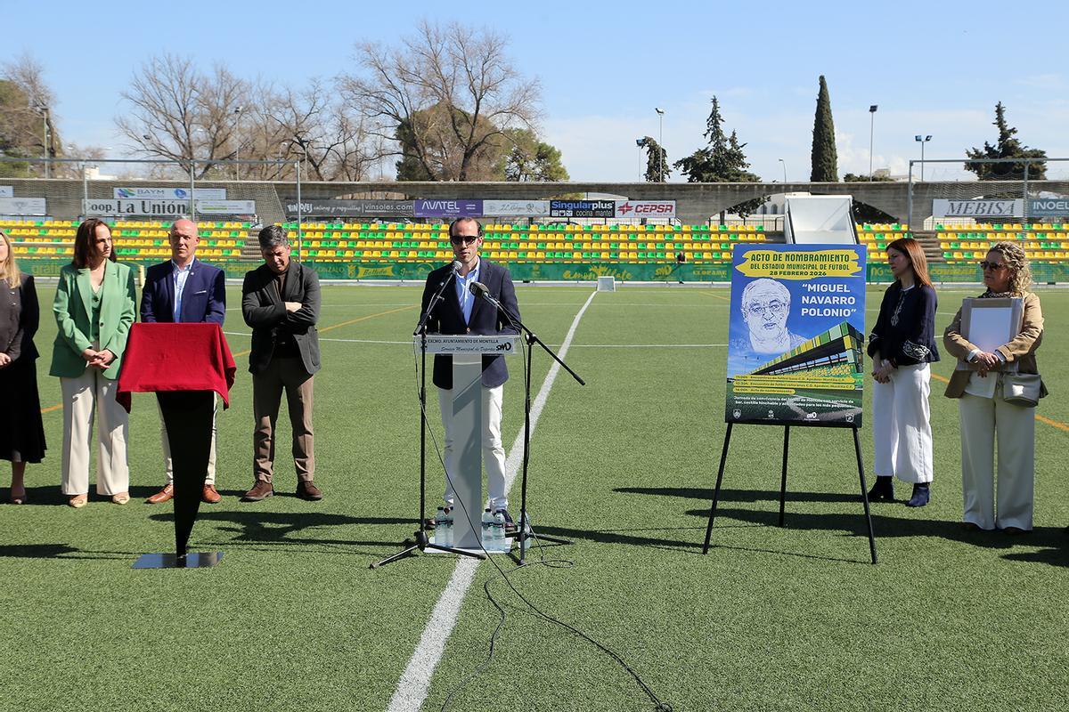 Montilla rotula el estadio municipal con el nombre de Miguel Navarro
