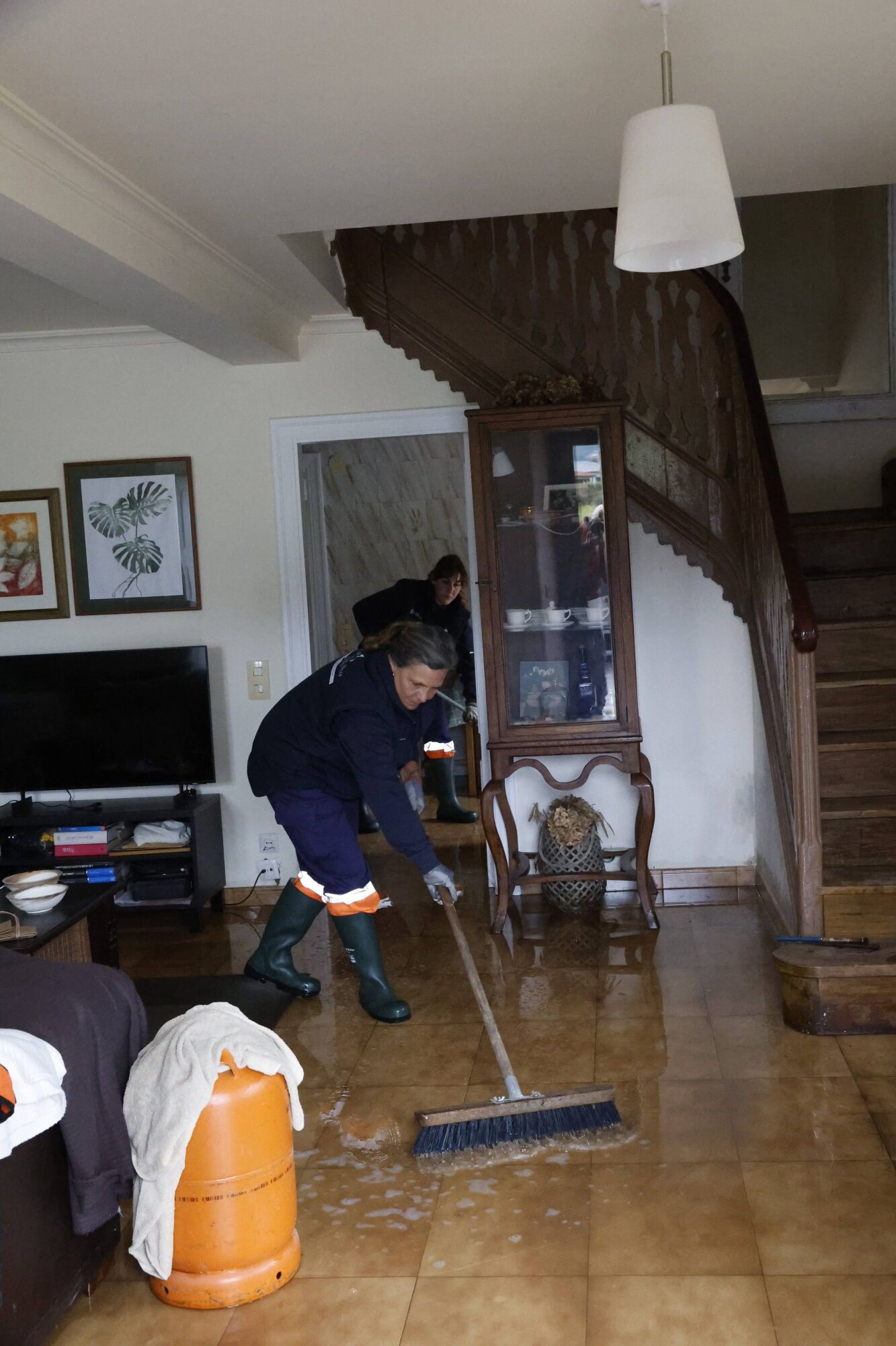 EN IMÁGENES: Caos en Colunga por las inundaciones de esta madrugada