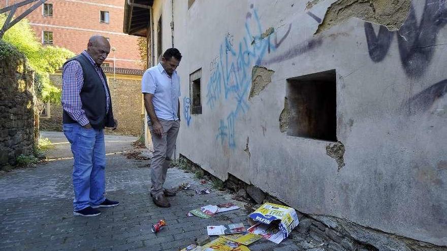 Los barrios claman contra la suciedad y el Alcalde anuncia un plan de ...
