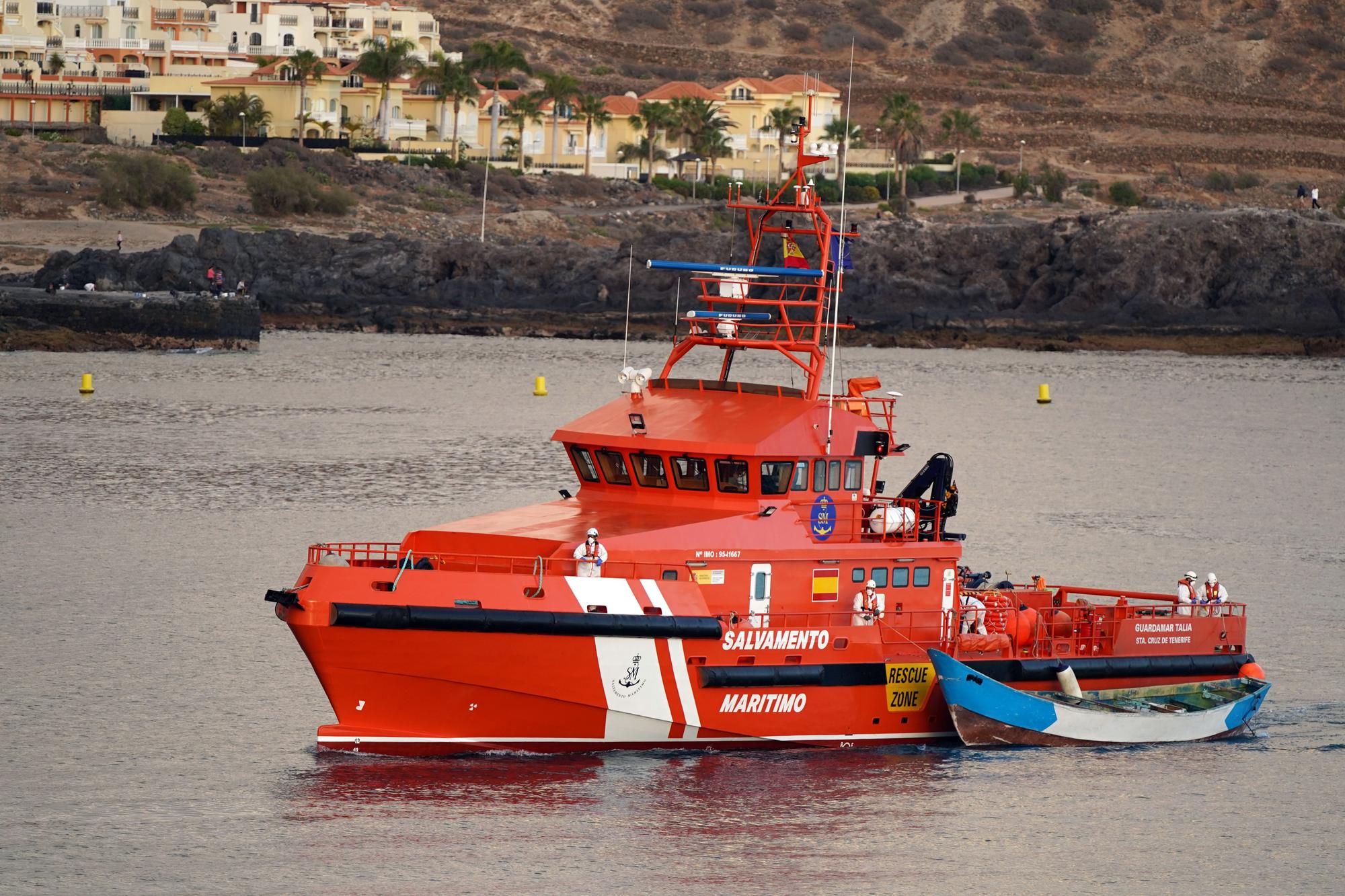 Llegada de los cadáveres migrantes fallecidos cerca de El Hierro (28/04/21)