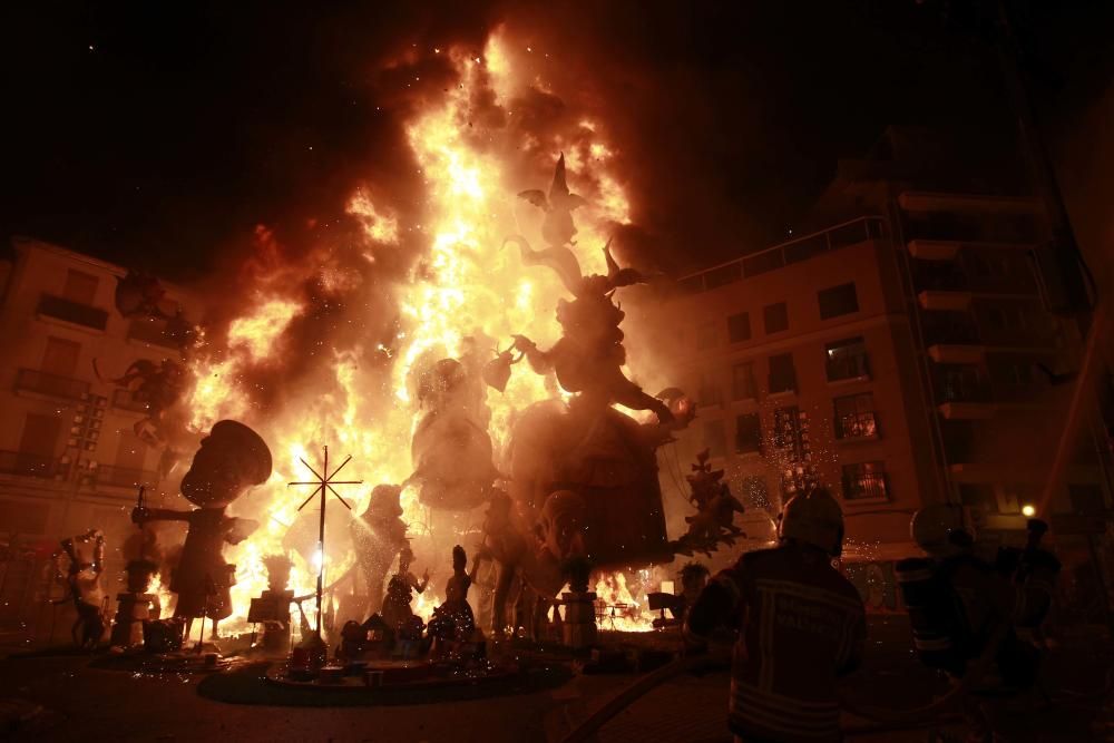 Cremà de la falla Convento Jerusalén