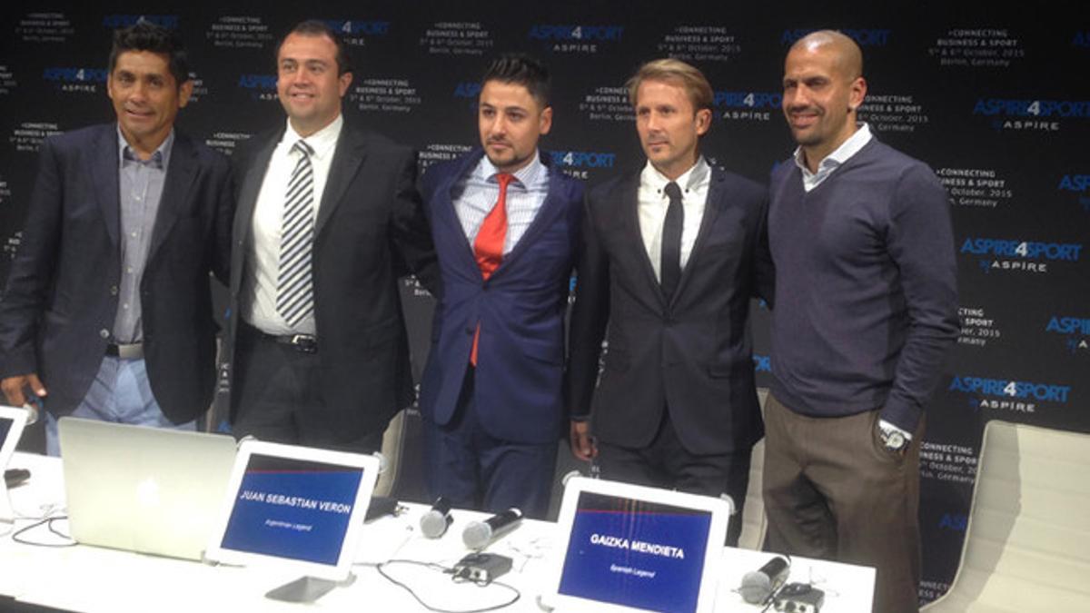 Gaizka Mendiata compartió la presentación con Juan Sebastian Verón y Jorge Campos 