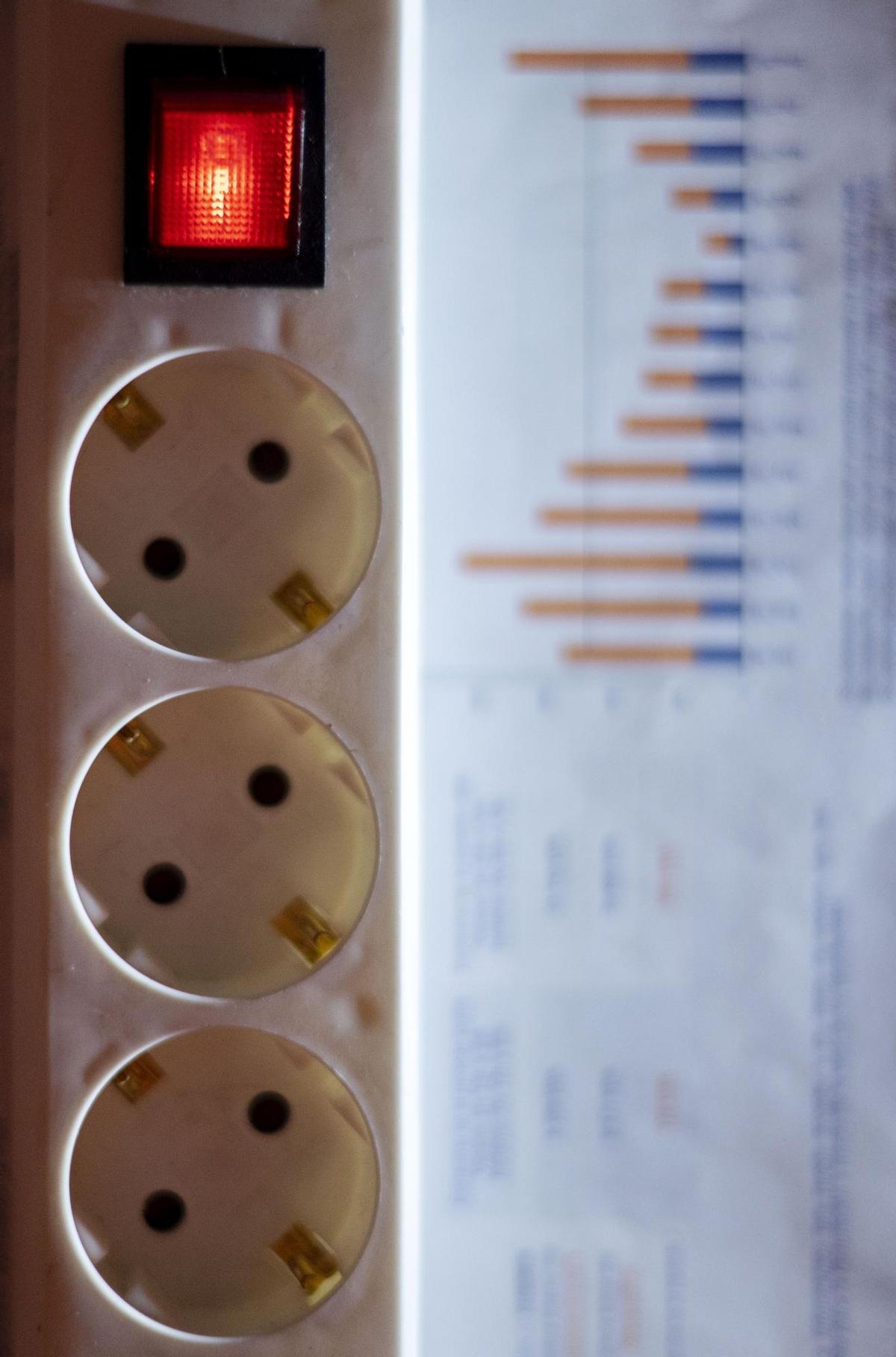 El preu de la llum baixa aquest dijous un 1,8%