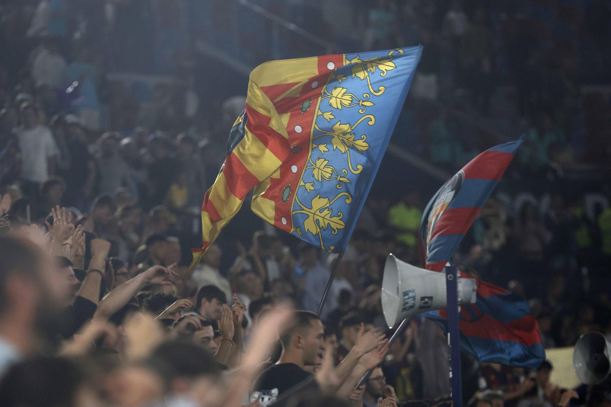 Partido Levante UD - Real Oviedo en imágenes