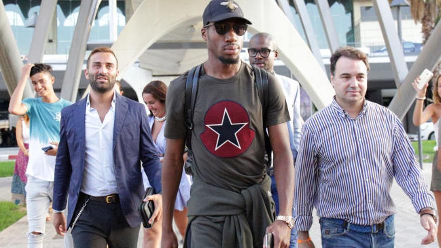 Kondogbia llega a València