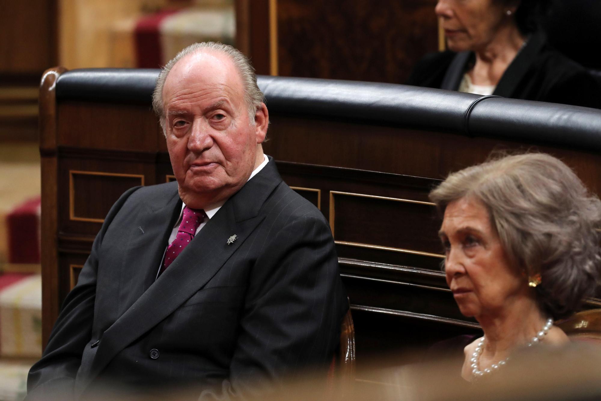 El rey emérito, Juan Carlos I junto a la Reina Sofía en el Congreso de los Diputados durante la celebración del 40 aniversario de la Constitución en mayo de 2019.