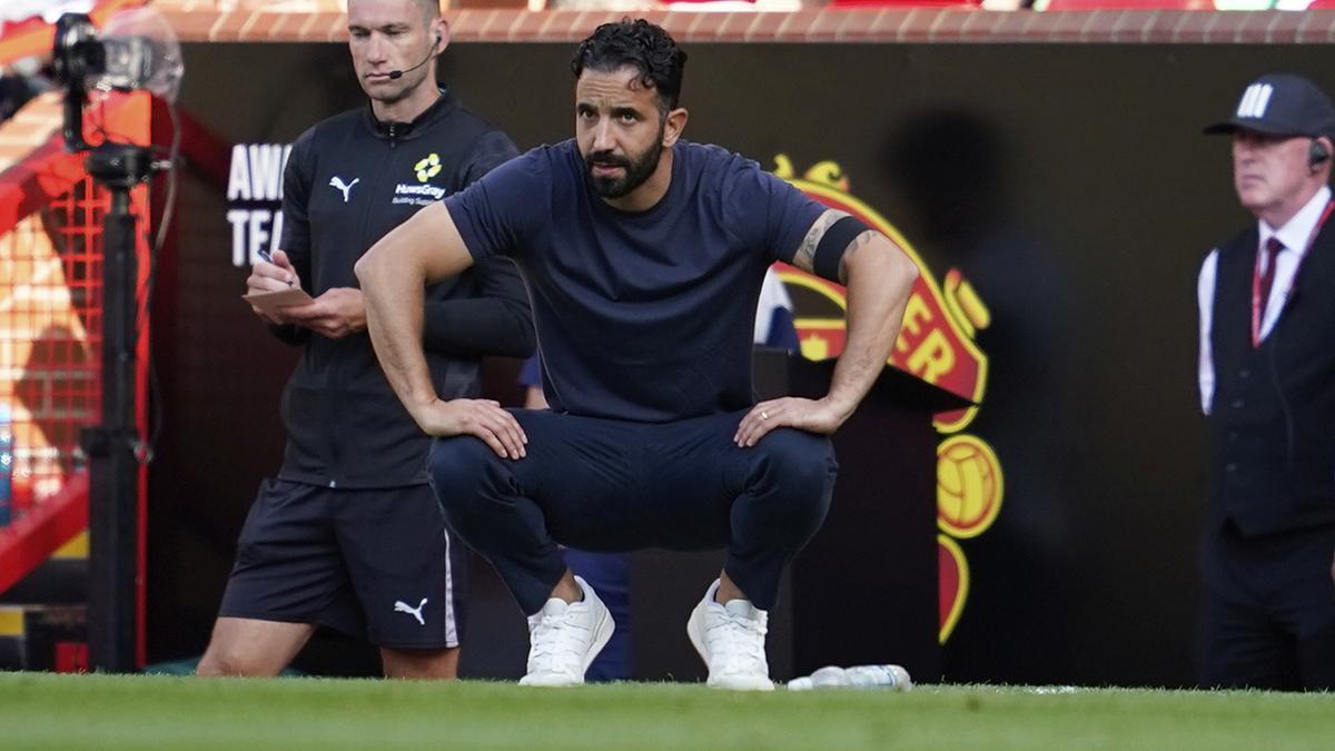 Ruben Amorim decepcionado durante el partido entre el Manchester United y el Arsenal