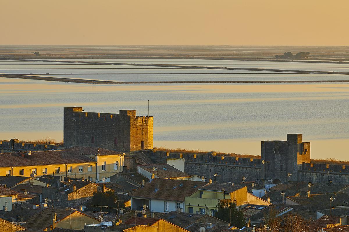 Torres y murallas de Aigues-Mortes