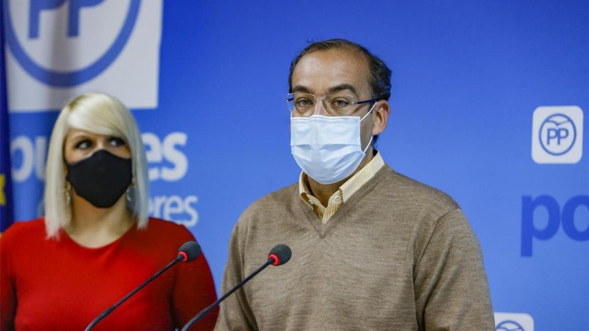 El PP denuncia que se incumple la inversión en las barriadas