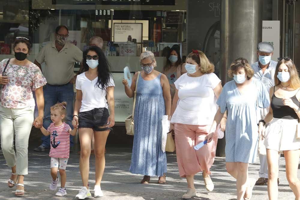 Primer día de mascarillas obligatorias en Córdoba