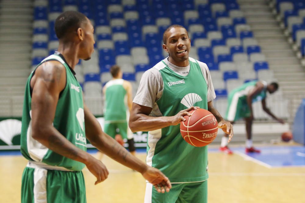 El Unicaja abre su entrenamiento al público