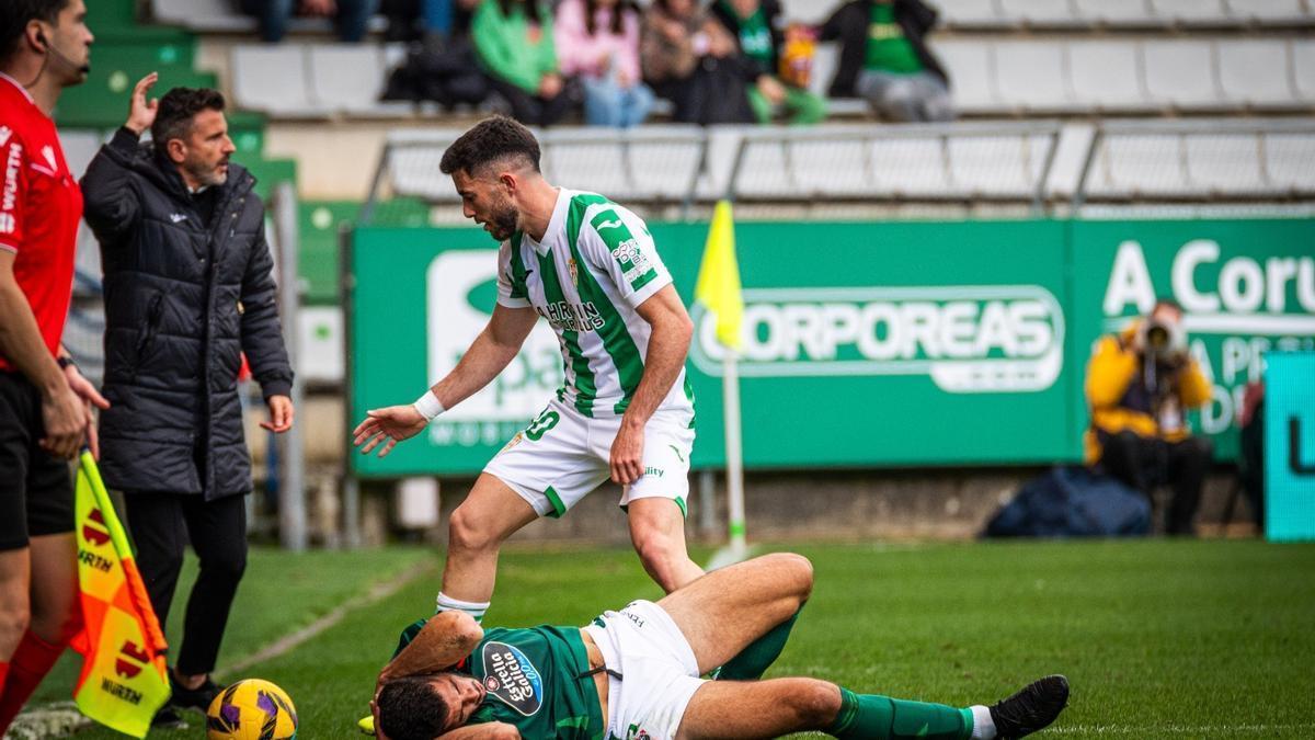Empanada gallega del Córdoba CF ante el Racing de Ferrol