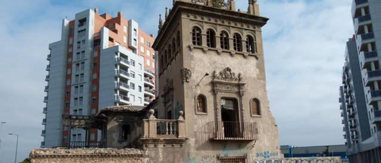 Una asociación denuncia el estado de abandono del palacete de Garín