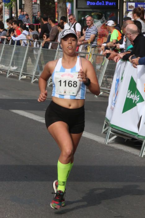 Fotos de la VI Carrera Mujeres Contra el Cáncer