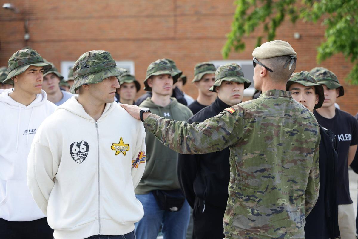 Así ha sido la llegada de nuevos soldados al Cefot de Cáceres