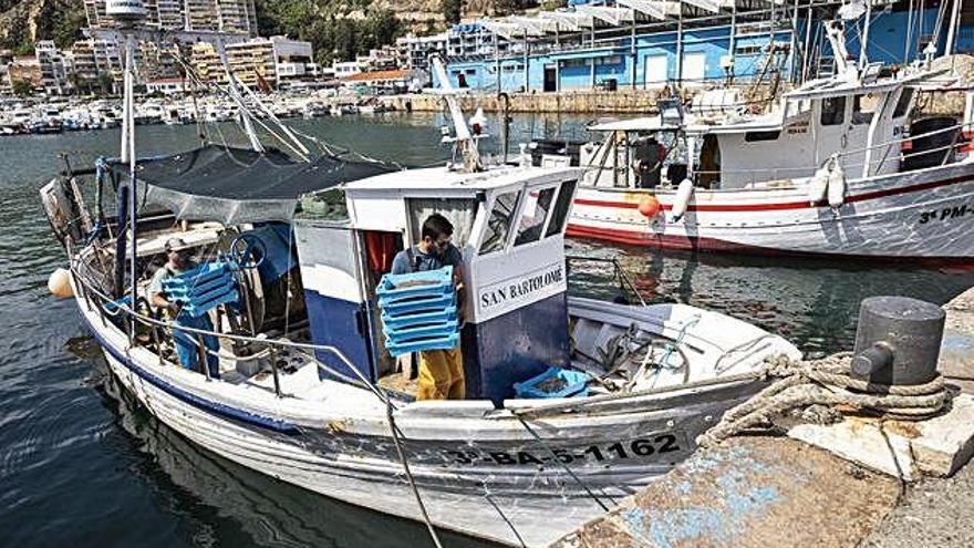 Pescadors d&#039;una embarcació de Blanes.