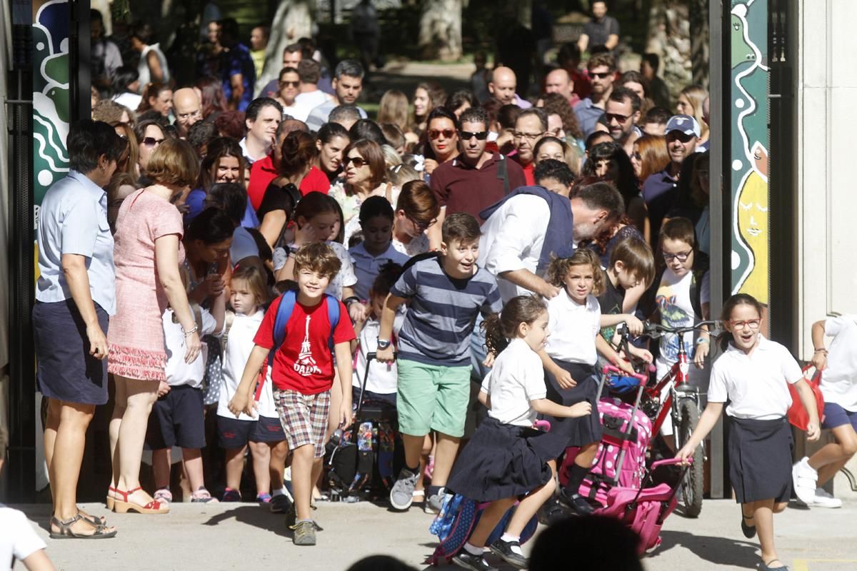 FOTOGALERIA / La vuelta al colegio en Córdoba