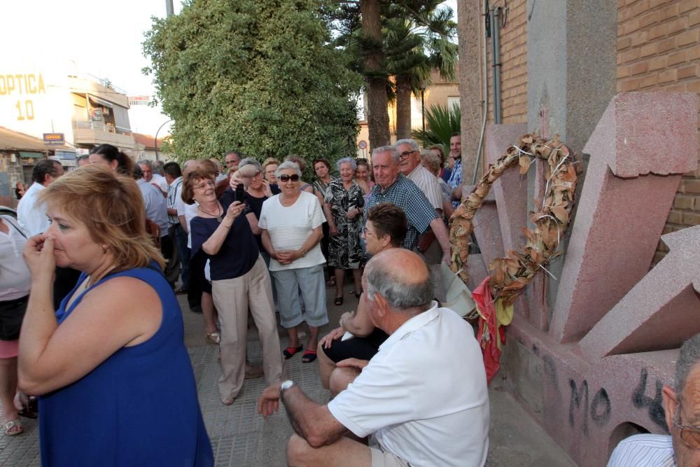 Los aljorreños protestan por la retirada del monum