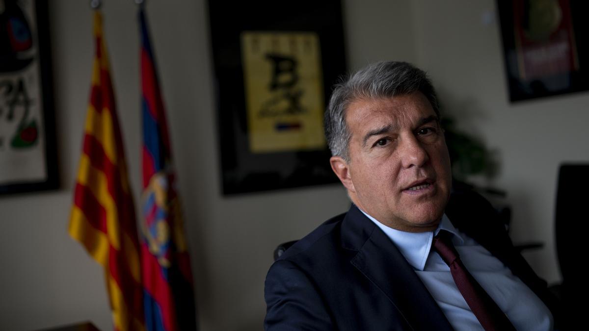 El Barça, a través del presidente Joan Laporta, se desmarca del fichaje del francés Mbappé