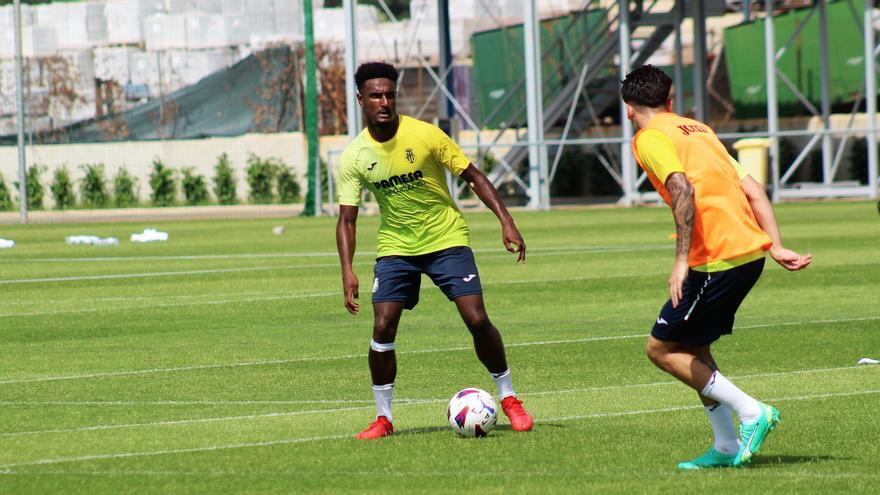 Haissem Hassan abandona el Villarreal B y se marcha cedido al Sporting de Gijón