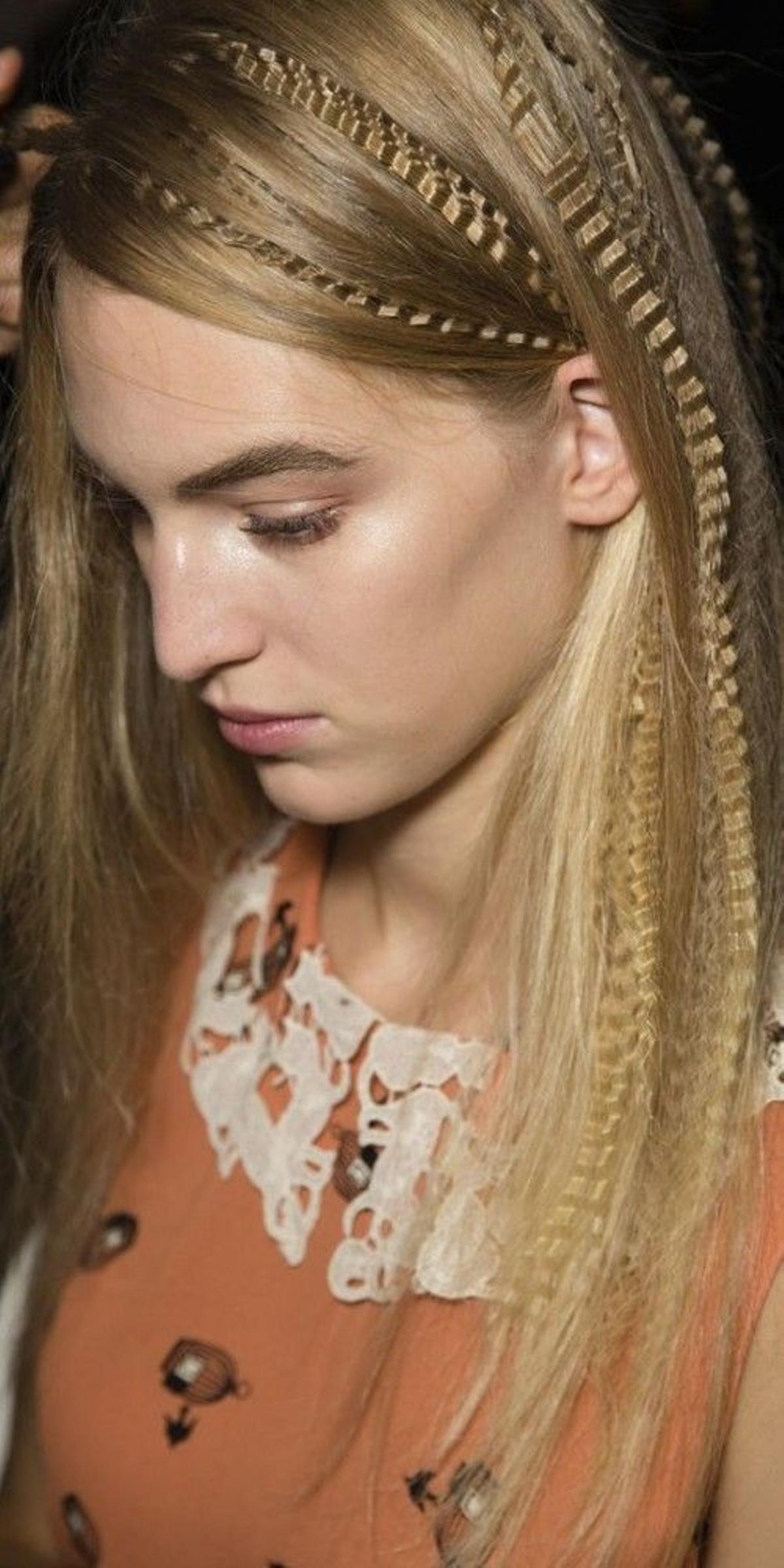 Crimping hair, la nueva tendencia según Zara (5)