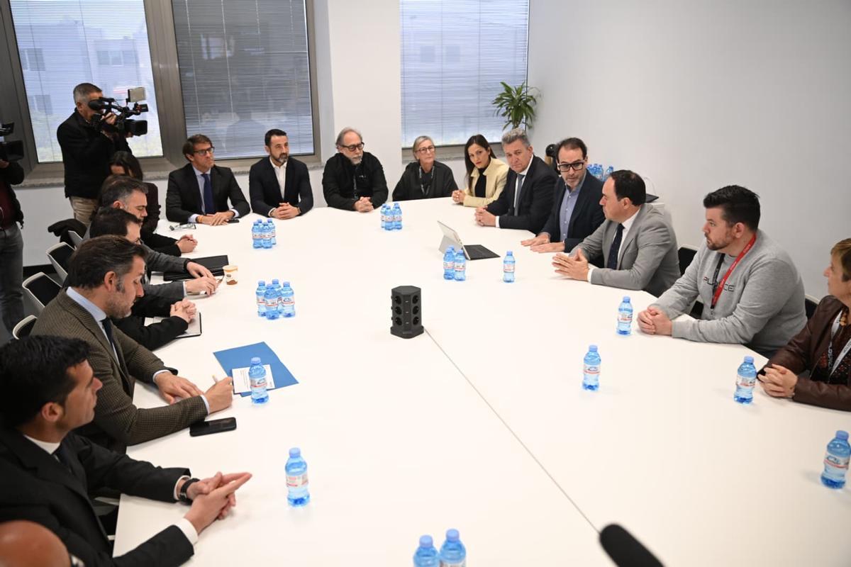 La Generalitat y Elche allanan el camino a PLD Space para acelerar su fábrica de cohetes