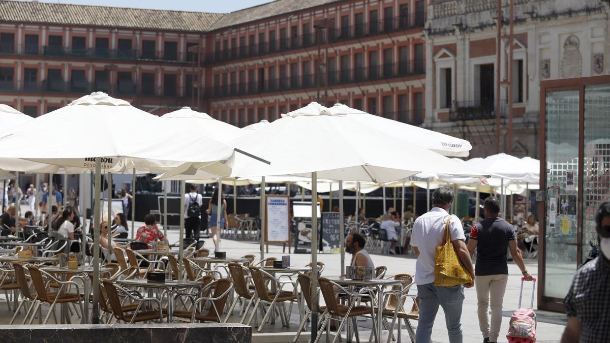 El Consejo del Movimiento Ciudadano exige que se tramiten las denuncias  presentadas sobre terrazas y veladores - Diario Córdoba