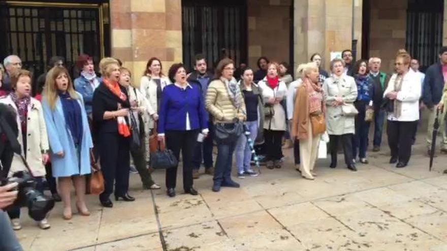 Performance de un coro en Oviedo