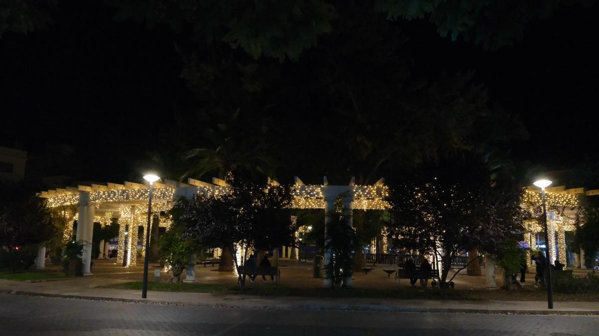 Las fotos de las nuevas luces de Navidad de la plaza de las Columnas de Palma