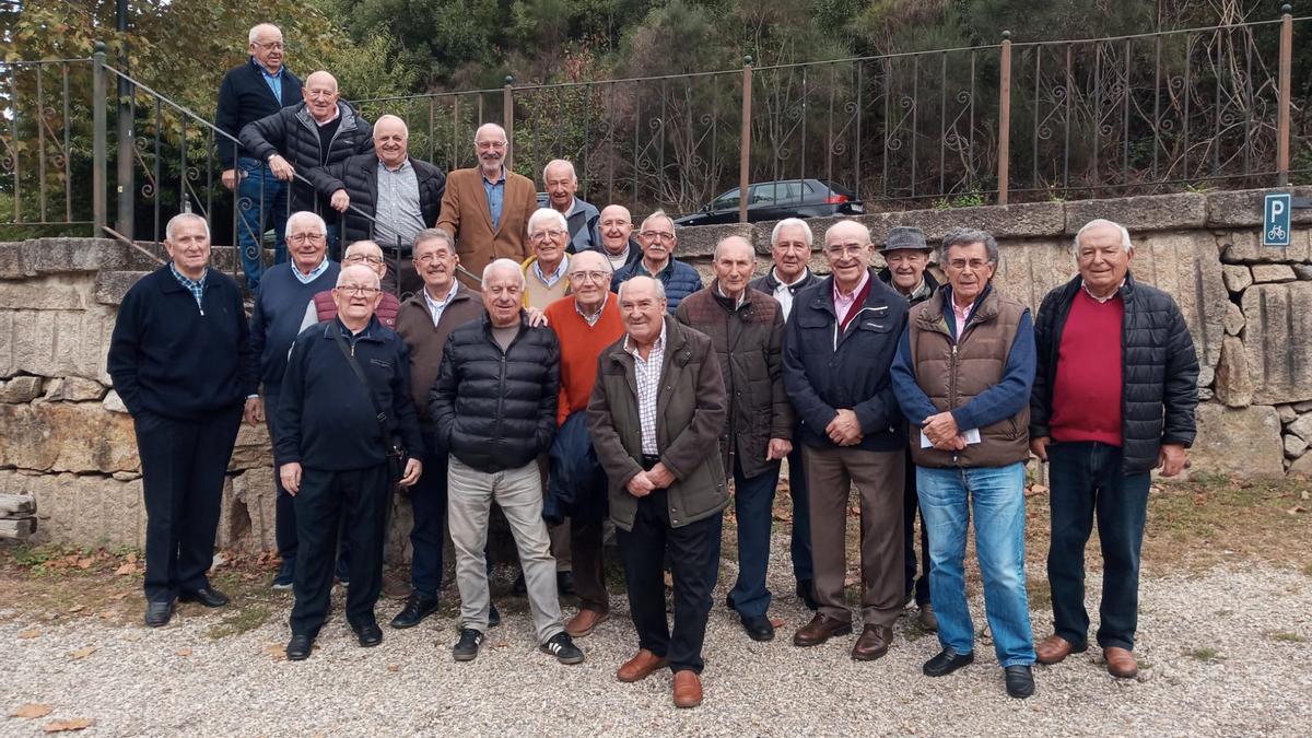 Miembros del Regimiento Murcia 42, reunidos en su congregación anual.