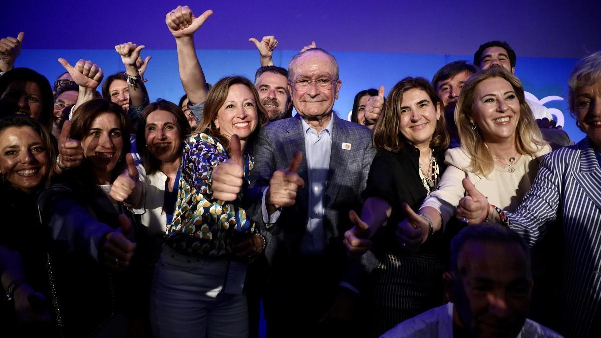 El PP de Málaga celebra la victoria de Paco de la Torre el 28M.