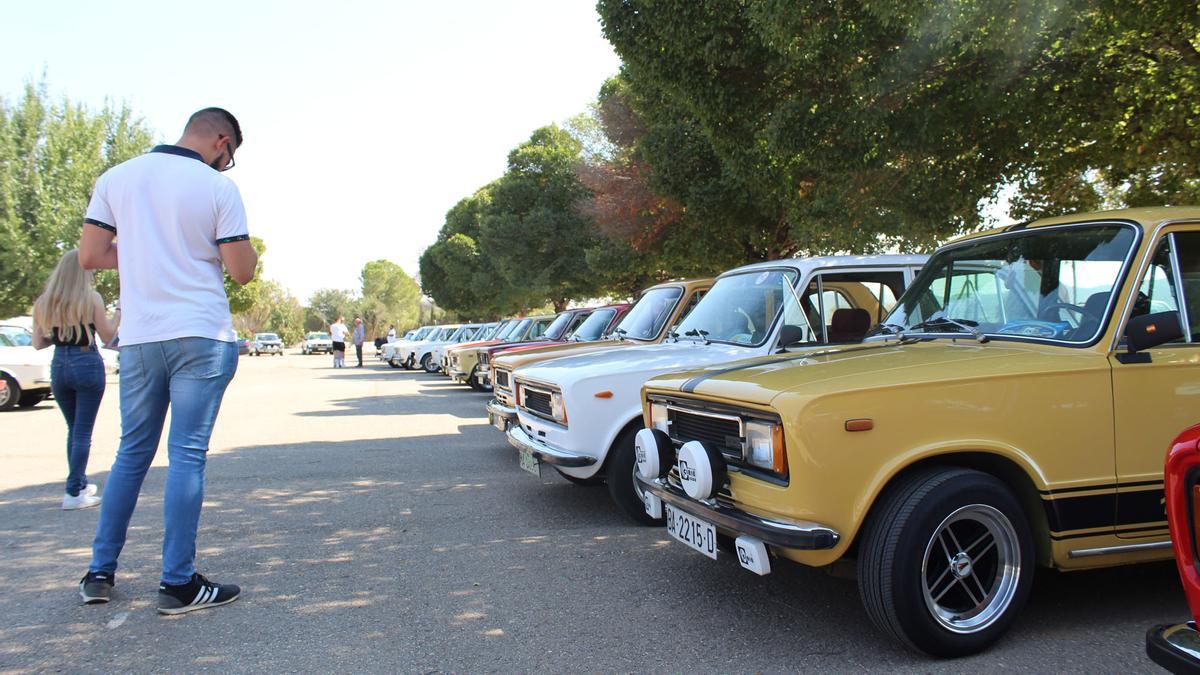 Concentración de coches clásicos en Antequera