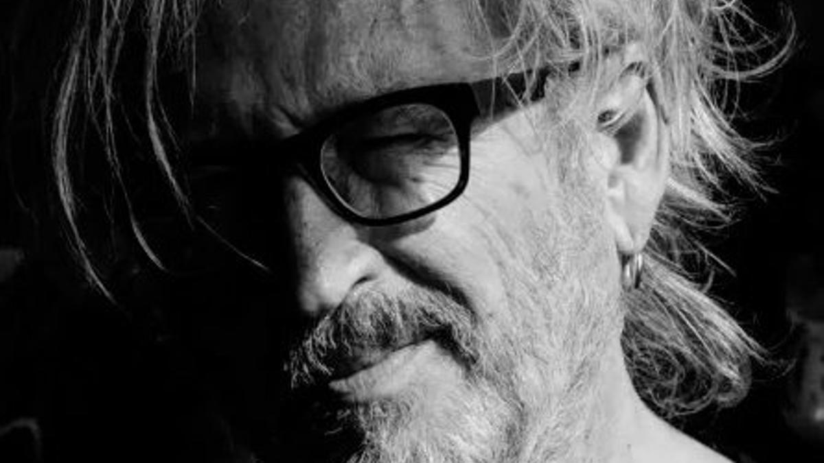 Lectura de poemas de Miguel Ángel Arcas